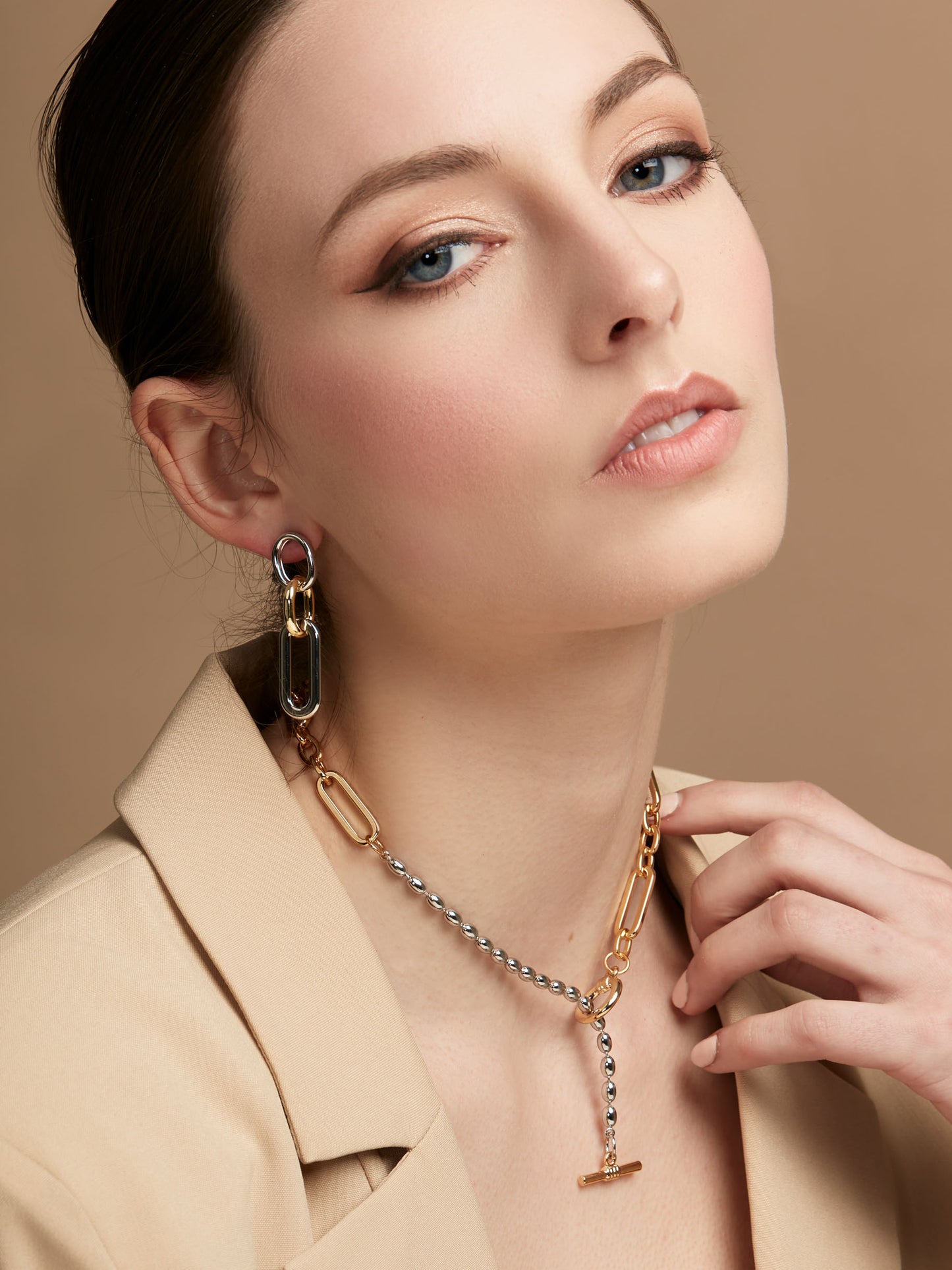 Two Tone Mixed Media Link Collar Necklace