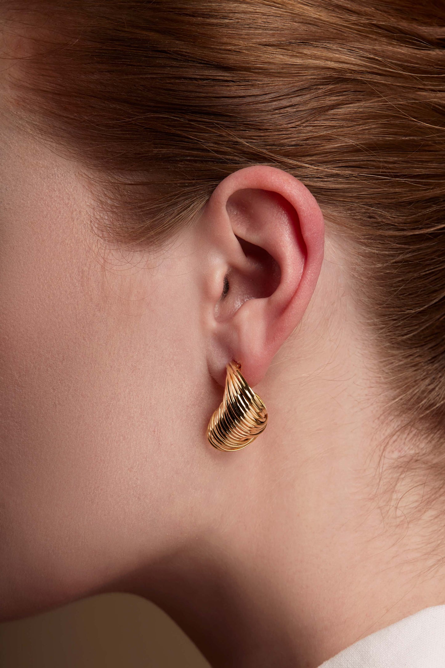 Ridged Wave Stud Earring