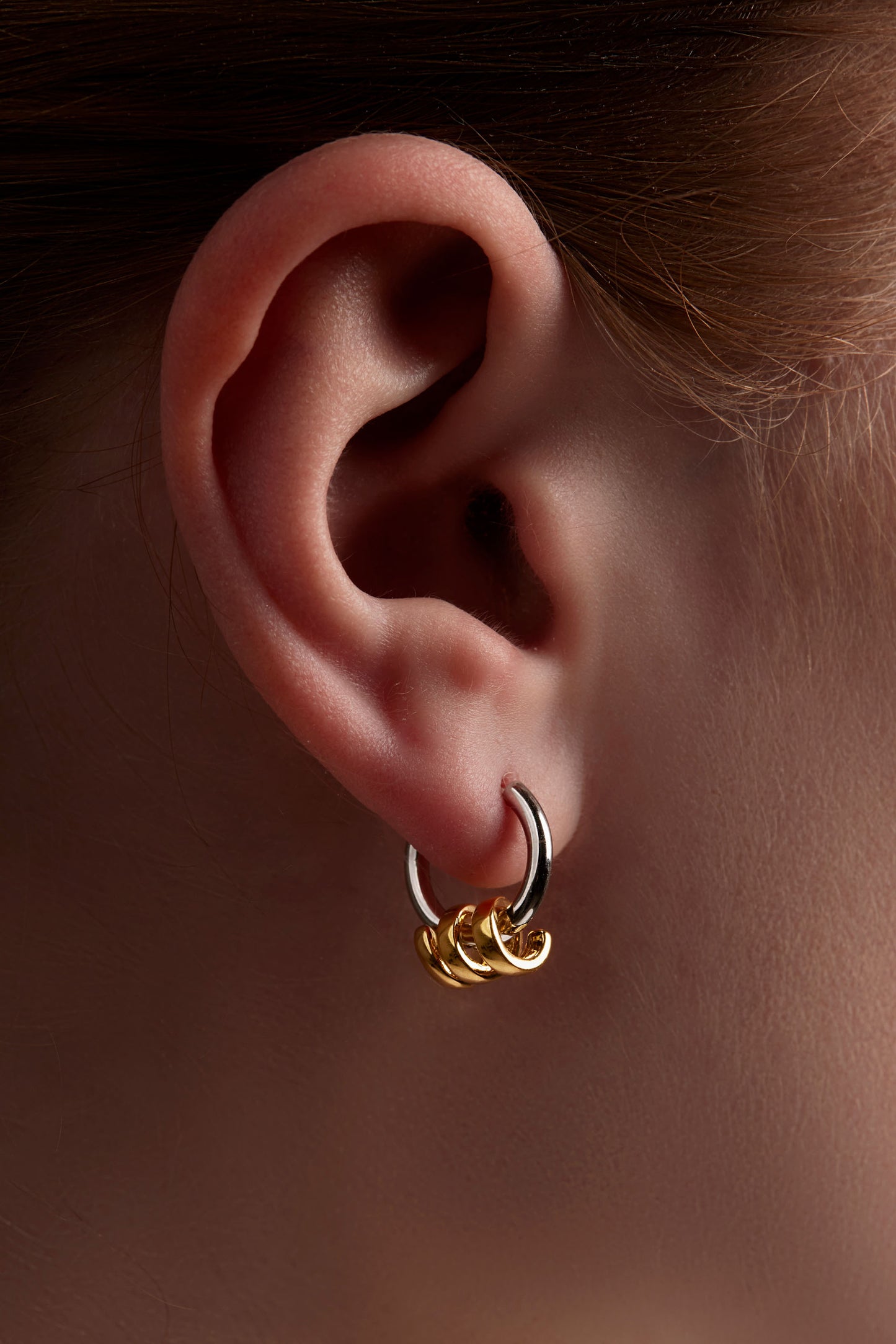 Two-Tone Coil Huggies