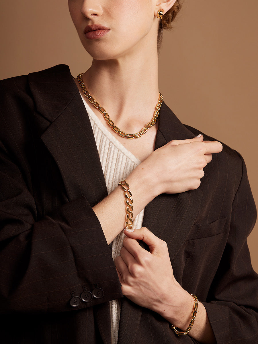 Time Link Magnet Necklace